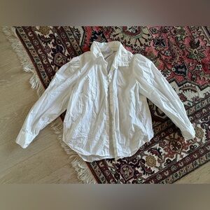 Gorgeous 100% cotton white button down shirt with puff sleeve detail - XS